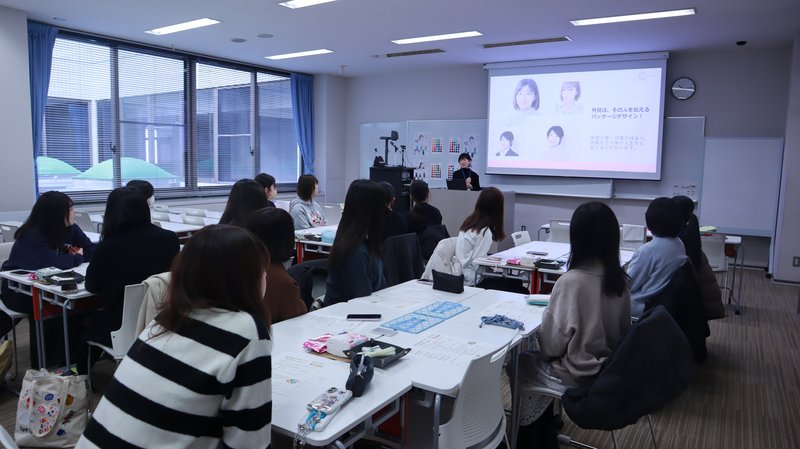 テーブルマナー講座の様子