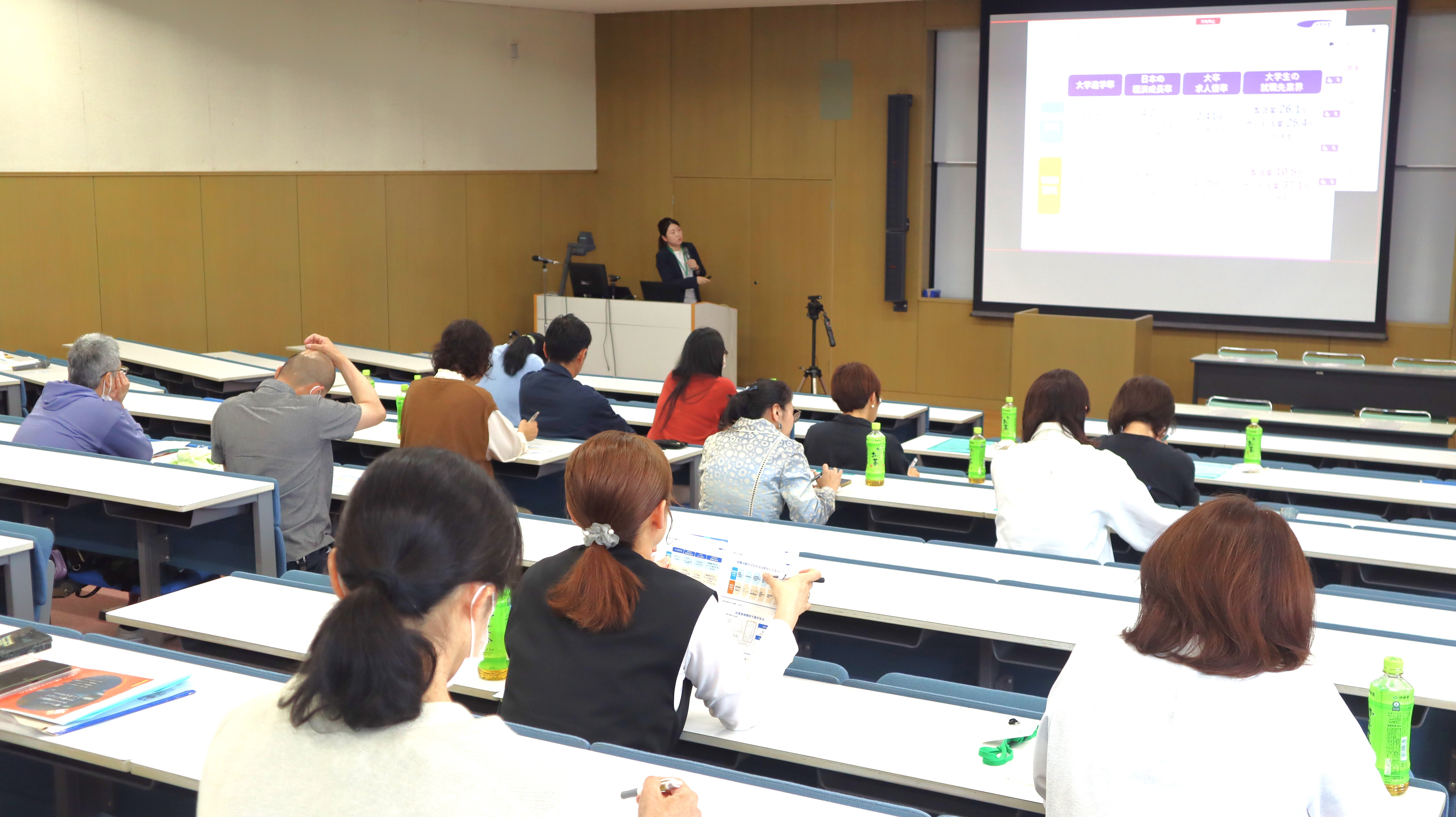 総会の様子4